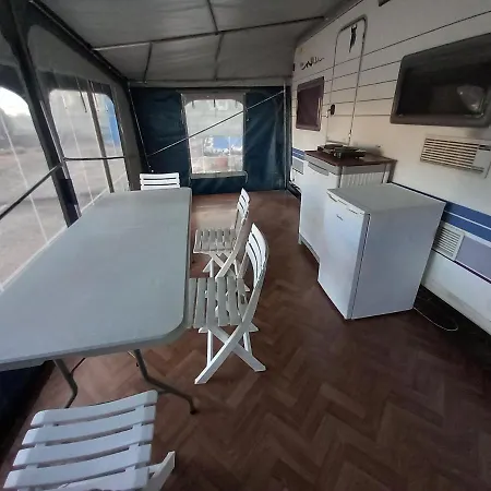 Caravan Near The Sea 6 Kemping Ugljan