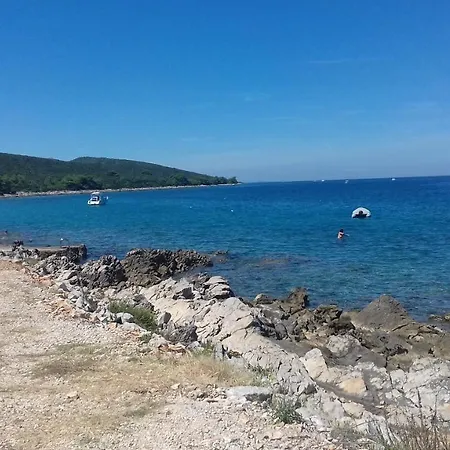 Caravan Near The Sea 6 Kemping Ugljan